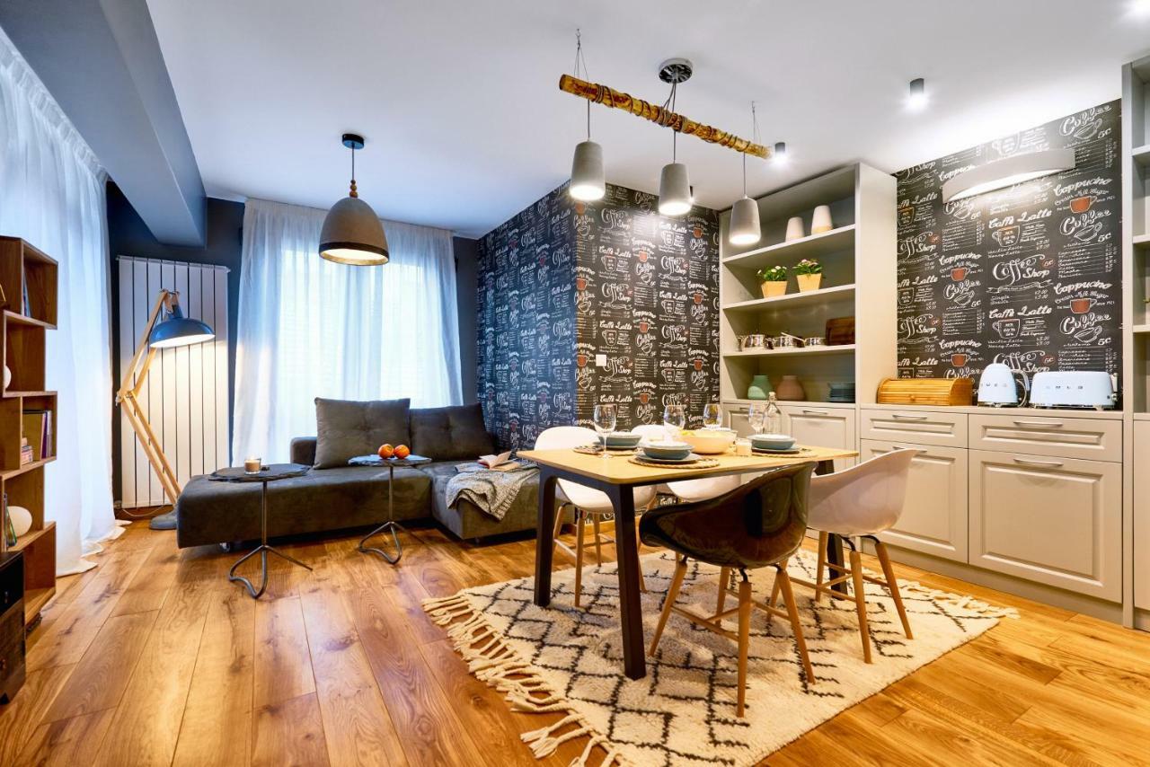 סופיה Stylish And High-End Designer Apartments In City Center מראה חיצוני תמונה