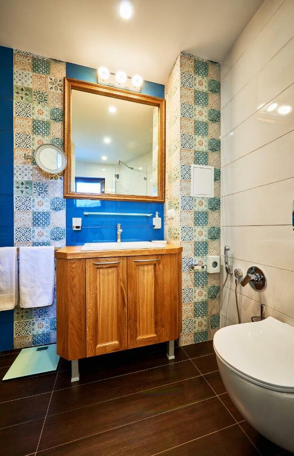 סופיה Stylish And High-End Designer Apartments In City Center מראה חיצוני תמונה