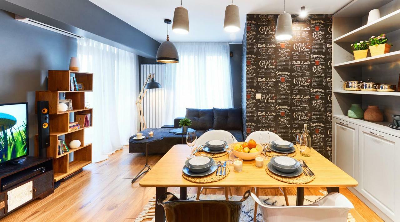 סופיה Stylish And High-End Designer Apartments In City Center מראה חיצוני תמונה