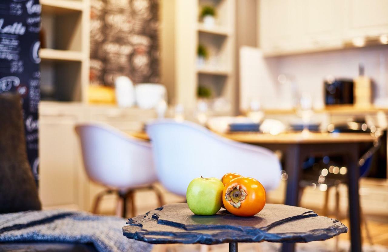 סופיה Stylish And High-End Designer Apartments In City Center מראה חיצוני תמונה